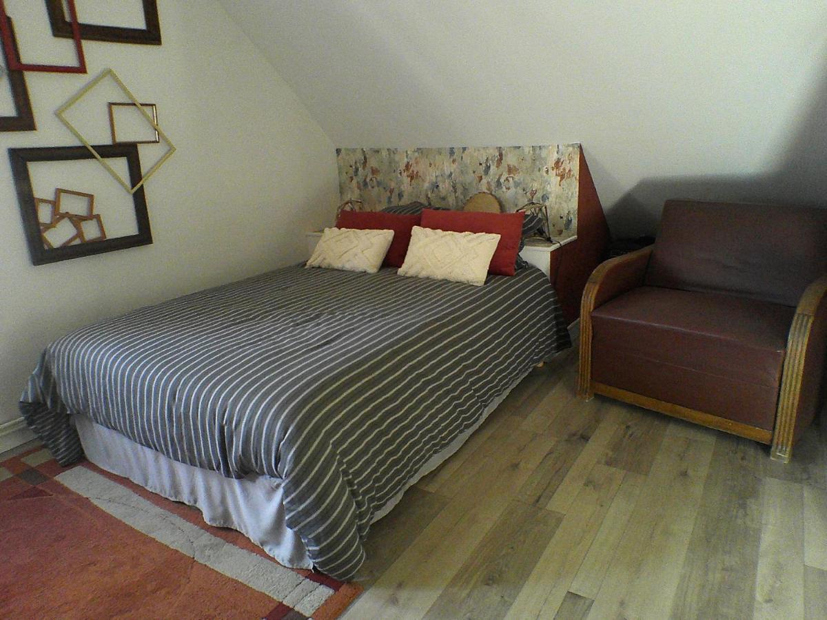 Le Clocooning Chambres D'Hotes Chez L'Habitant Billy  外观 照片